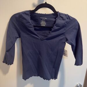 NEW WITH TAGS Free People Navy Scalloped 3/4 Sleeve shirt Size: XS/S in Navy!